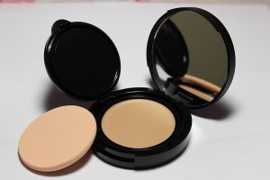 DOLL 10 Up Close And Flawless Concealer1
